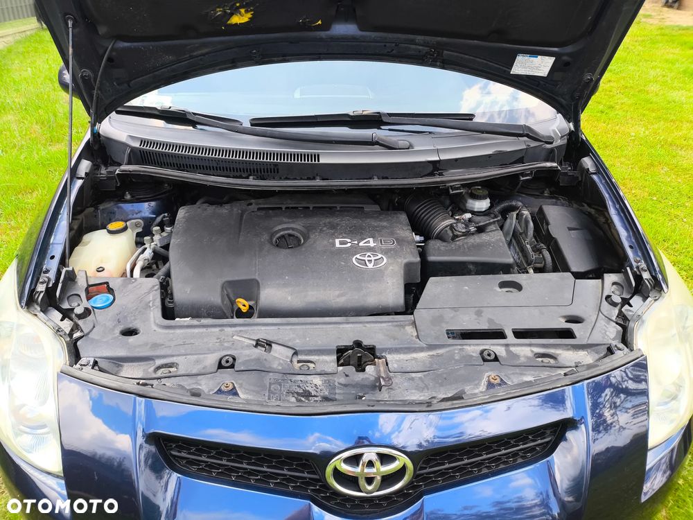 Toyota Auris 2.0 D-4D Premium - 4