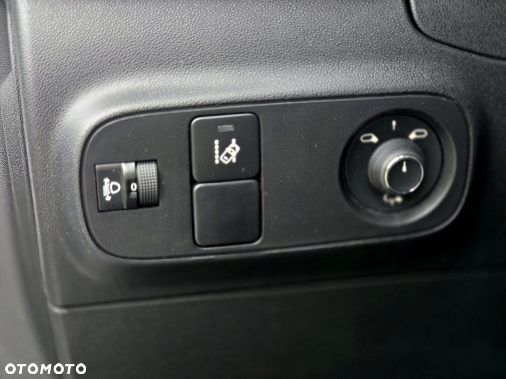 Citroën C3 Pure Tech 82 SHINE - 22