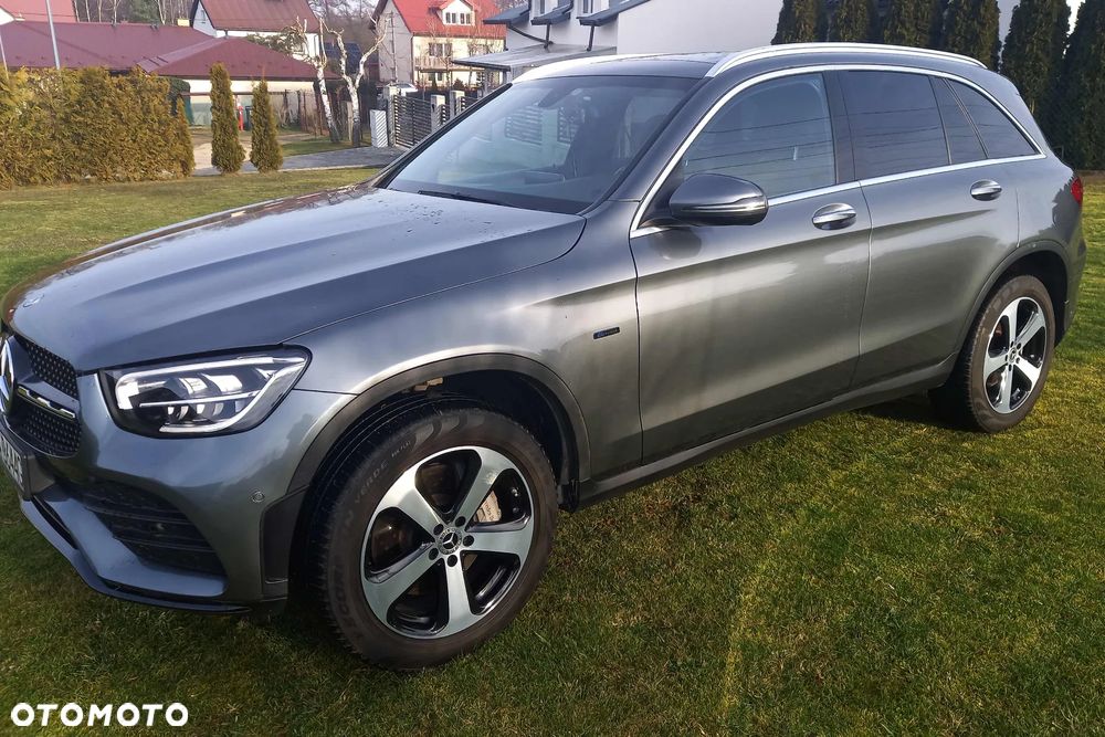 Mercedes-Benz GLC - 33