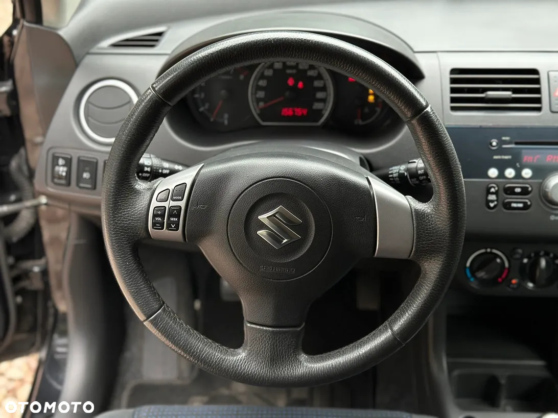 Suzuki Swift 1.3 GS - 27