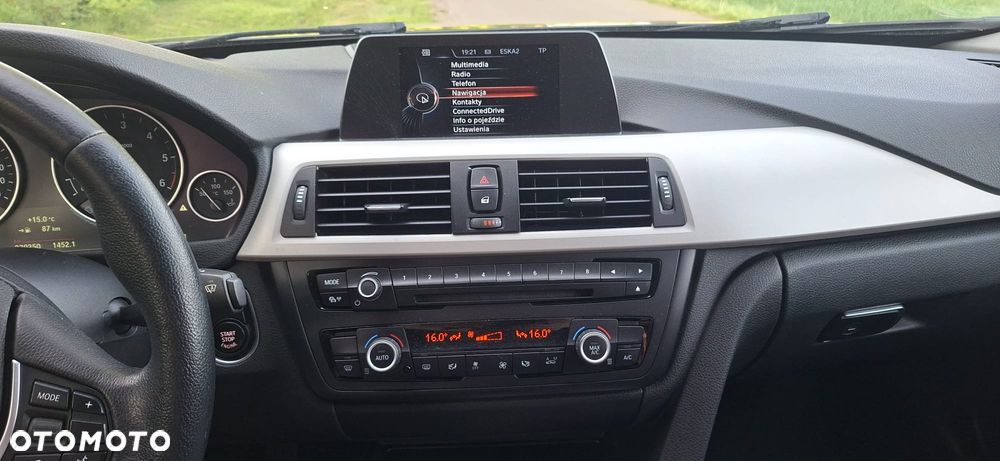 BMW Seria 3 316d - 15
