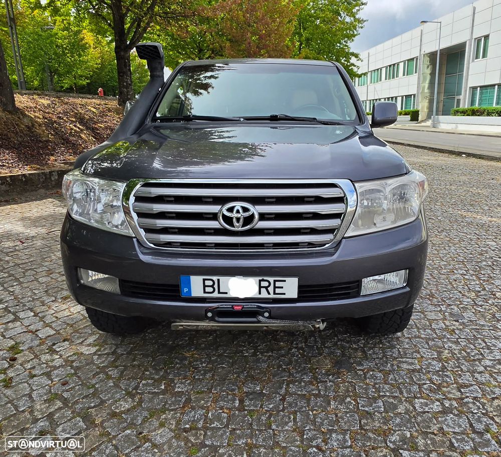 Toyota Land Cruiser 4.5 D-4D V8 - 8