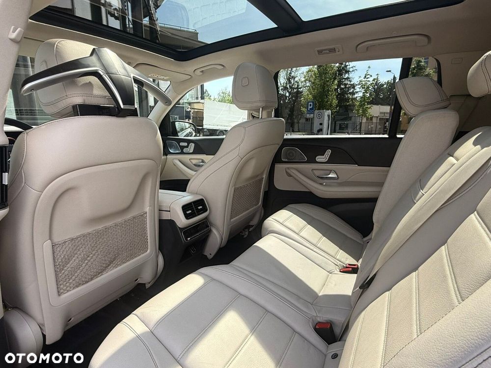 Mercedes-Benz GLS - 26