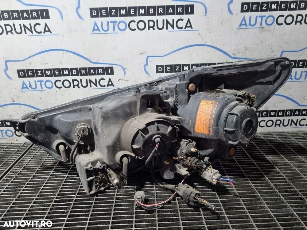 Far Dreapta Mitsubishi ASX Facelift 2012 2012 - 2016 SUV 4 Usi (1269) Xenon - 2