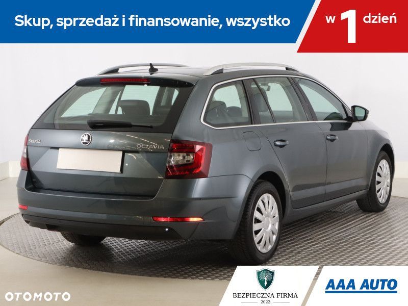 Skoda Octavia - 7