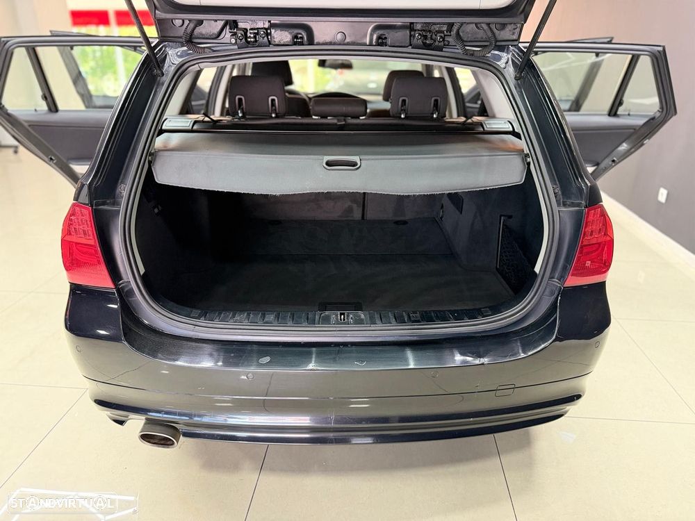 BMW 320 d Navigation - 9