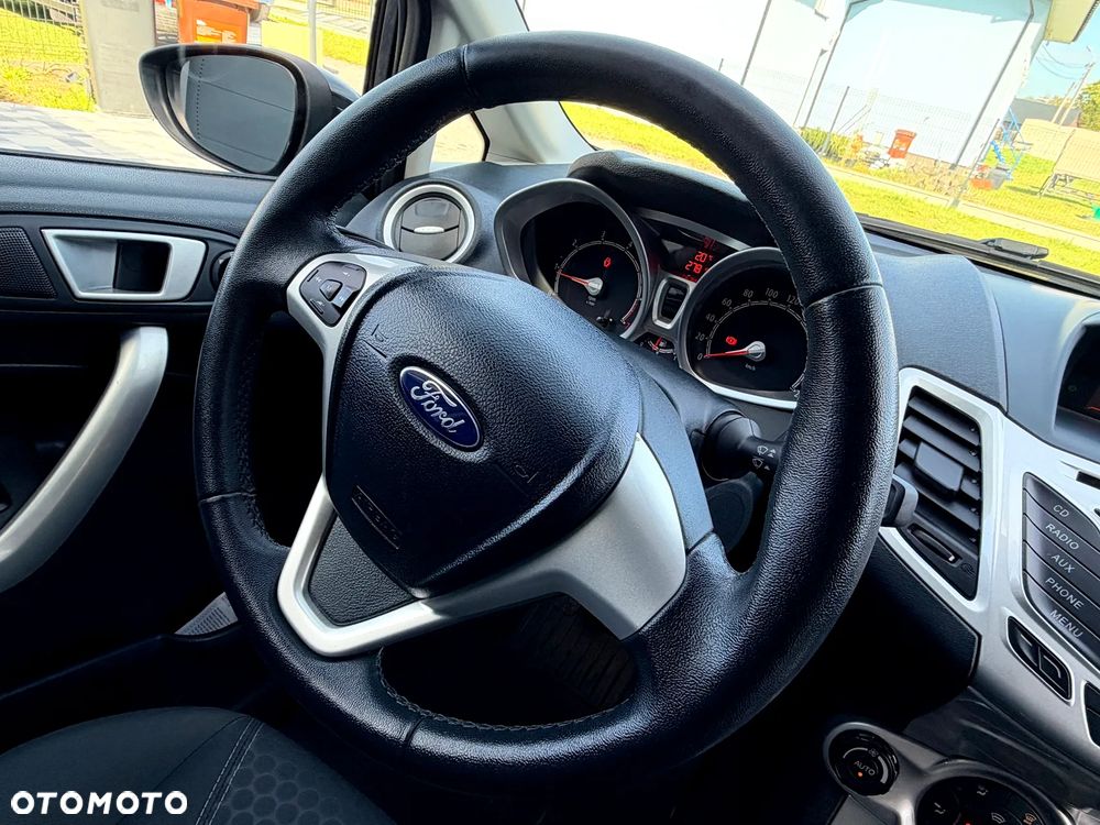 Ford Fiesta 1.4 Titanium - 27