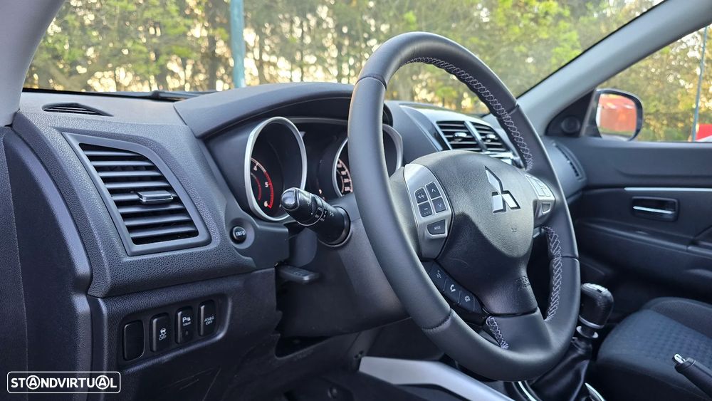 Mitsubishi ASX 1.8 DI-D Instyle - 24