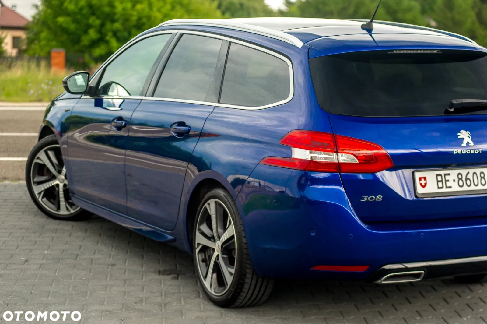 Peugeot 308 SW 1.6 e-THP GT S&S - 16