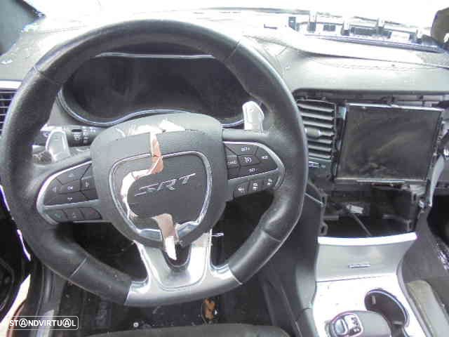 Carro MOT: P05038749BA  CXVEL: 8HP70 JEEP  GRAND CHEROKEE 4 FASE 2 2015 6.4I 4X4 468CV 5P PRETO GASOLINA - 9
