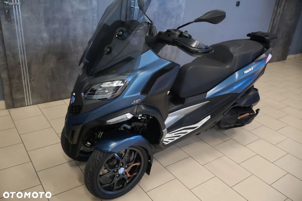 Piaggio MP-3 - 19