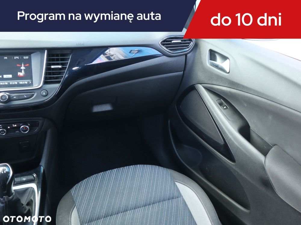 Opel Crossland X - 10