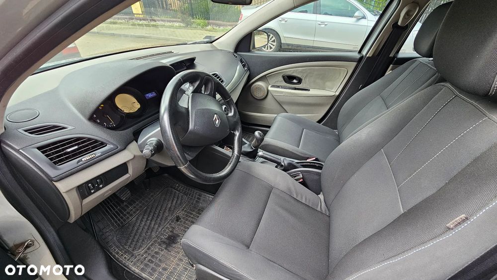 Renault Megane - 11