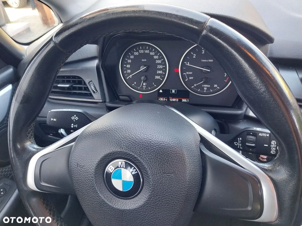 BMW Seria 2 216i - 23
