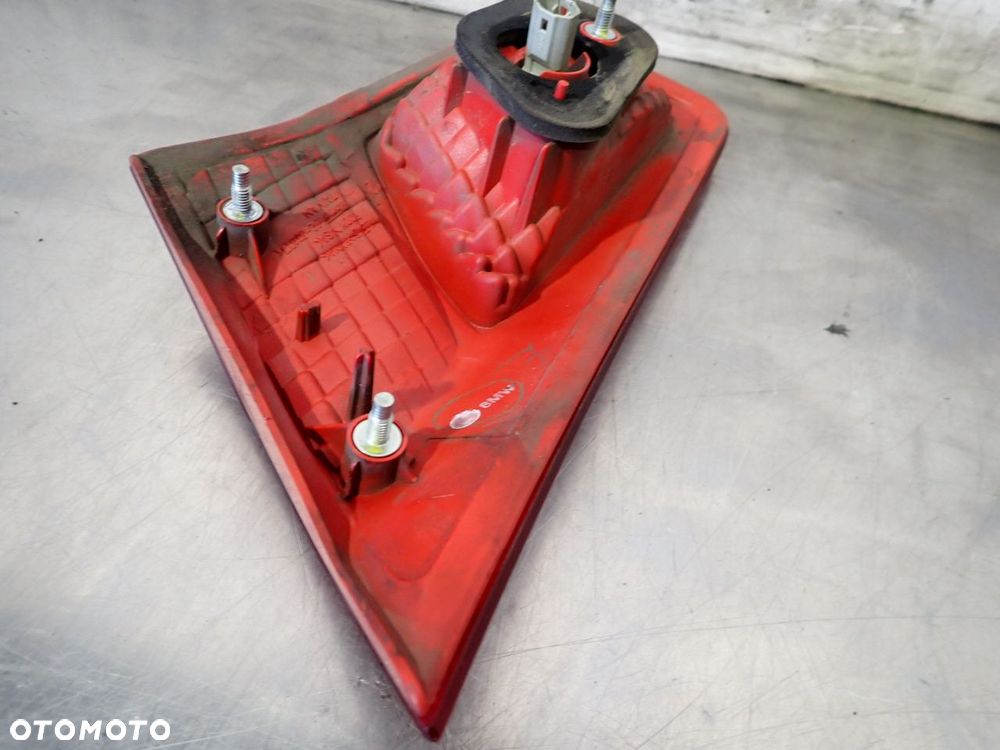 LAMPA LEWA TYLNA W KLAPIE MITSUBISHI LANCER VIII  132-87977 - 6