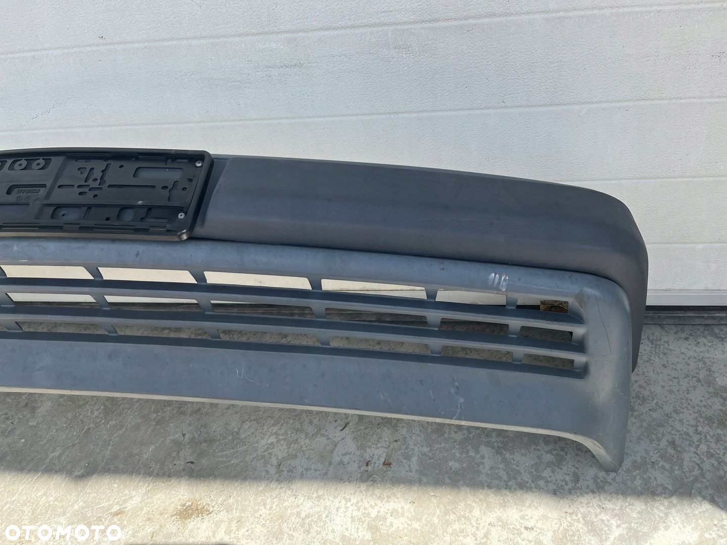 ZDERZAK PRZÓD PRZEDNI MERCEDES W124 WĄSKA LISTWA 1985-1989 - 3