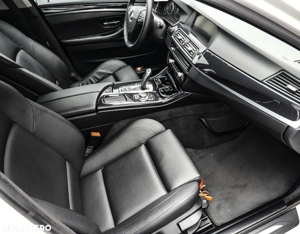 BMW Seria 5 520d Sport-Aut. BluePerformance - 13
