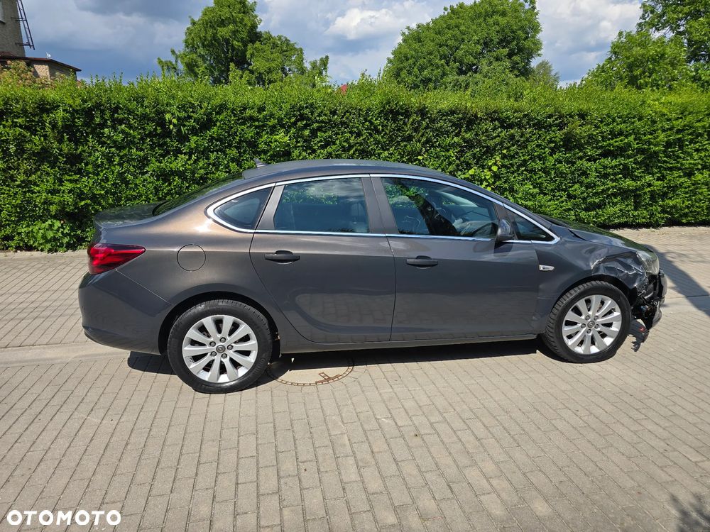 Opel Astra 1.6 CDTI DPF ecoFLEX Start/Stop Exklusiv - 15