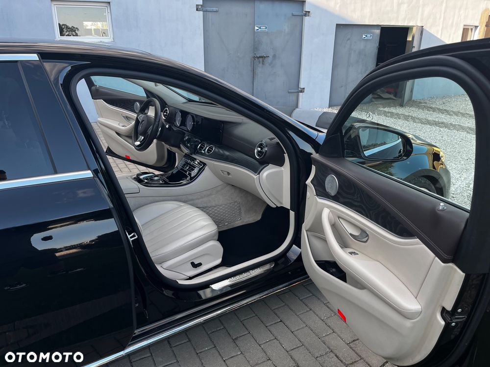 Mercedes-Benz Klasa E 220 d 9G-TRONIC - 13