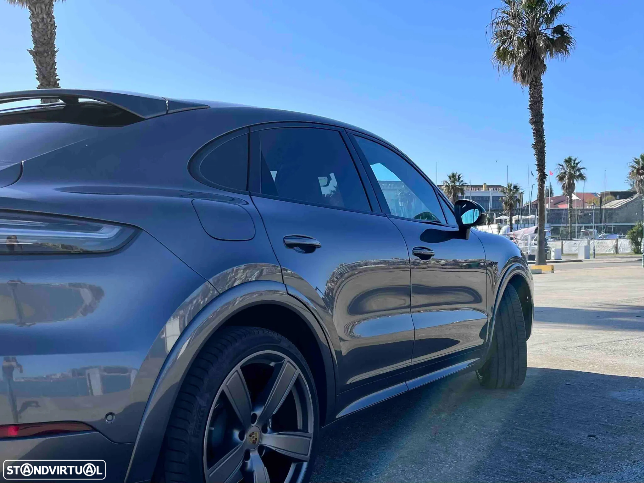 Porsche Cayenne Coupé E-Hybrid - 37