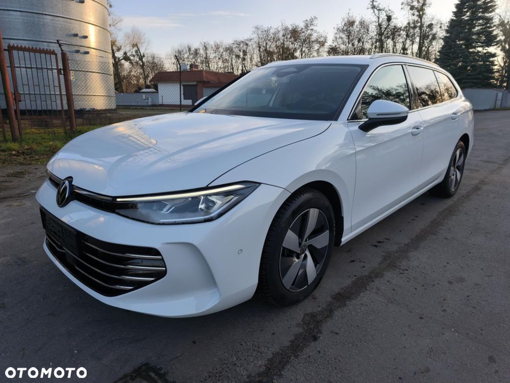 Volkswagen Passat 2.0 TDI SCR DSG Elegance - 2