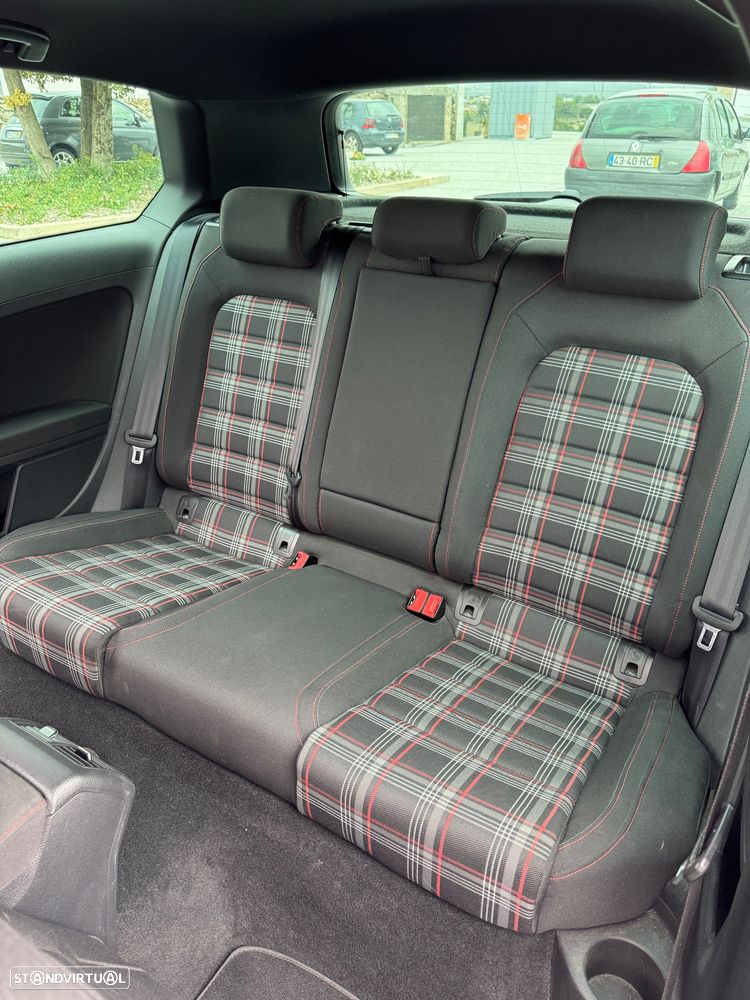 VW Golf 2.0 TSi GTi DSG - 10