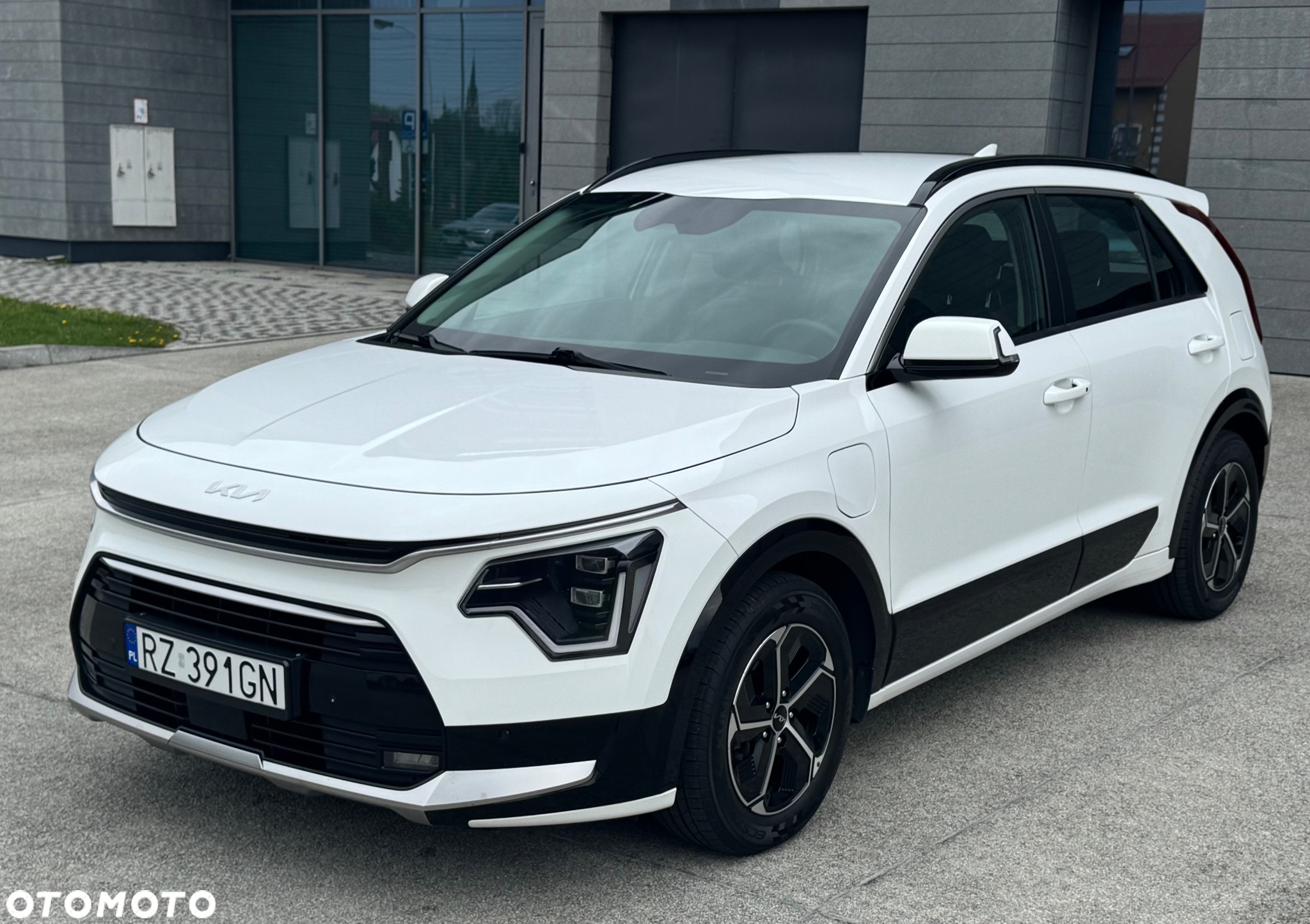 Kia Niro 1.6 GDI Plug-in Hybrid L Business Line - 4