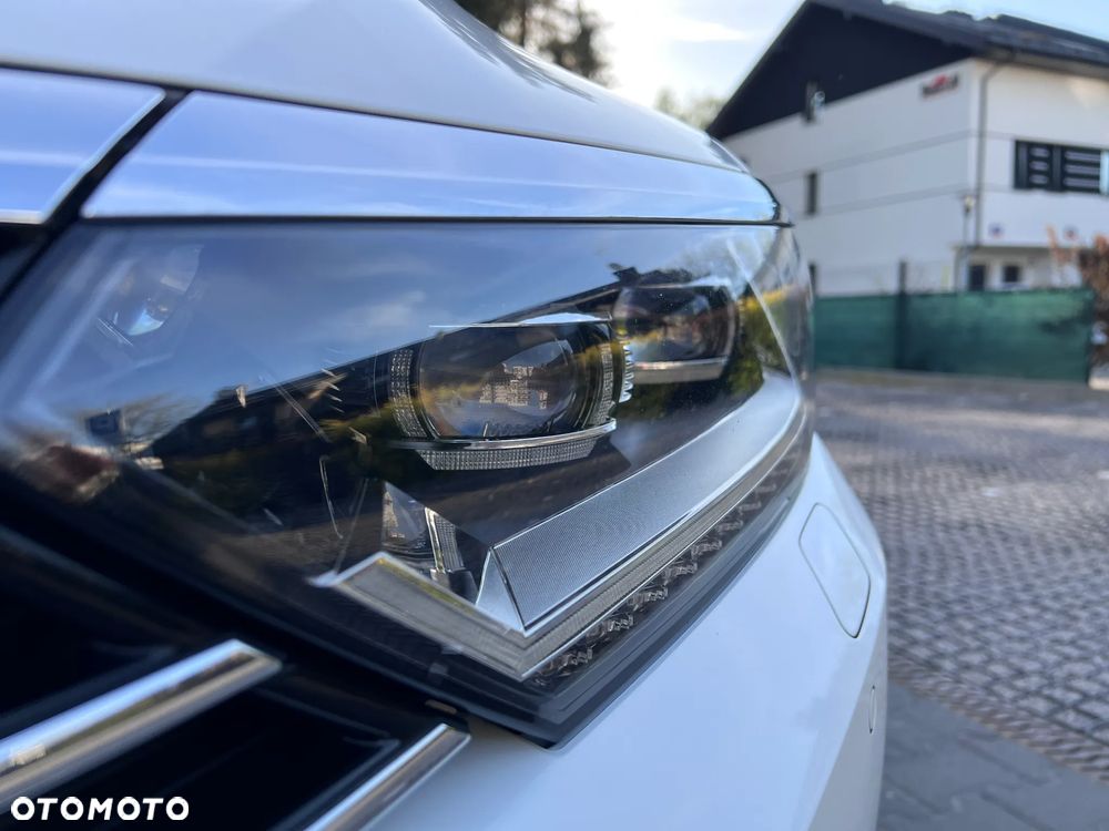 Volkswagen Passat 1.8 TSI BMT Highline - 27