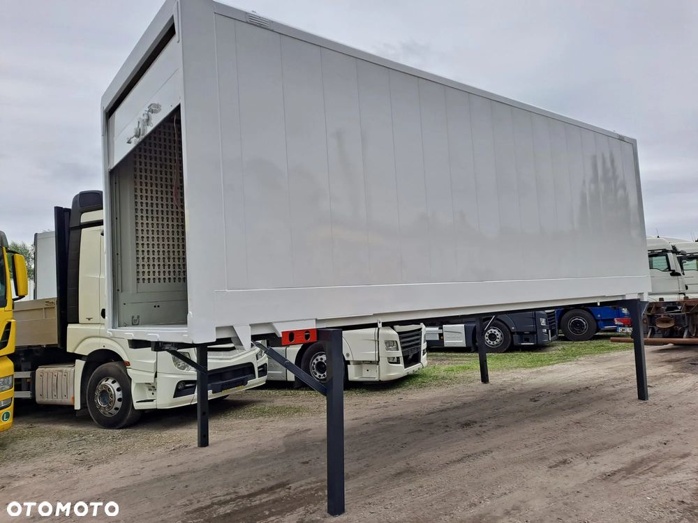 Krone Kontener BDF 7,45m 18 palet - 1