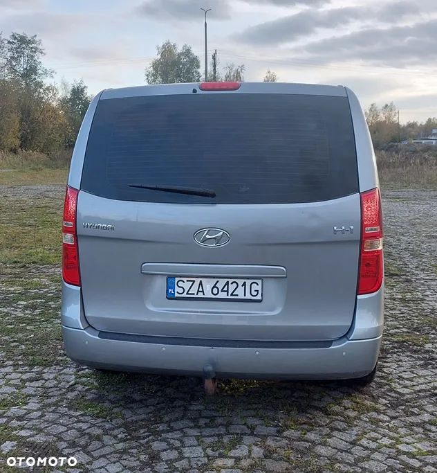 Hyundai H-1 2.5 CRDi Travel Premium - 4