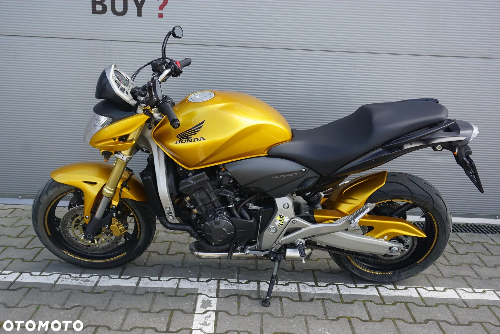 Honda Hornet - 12