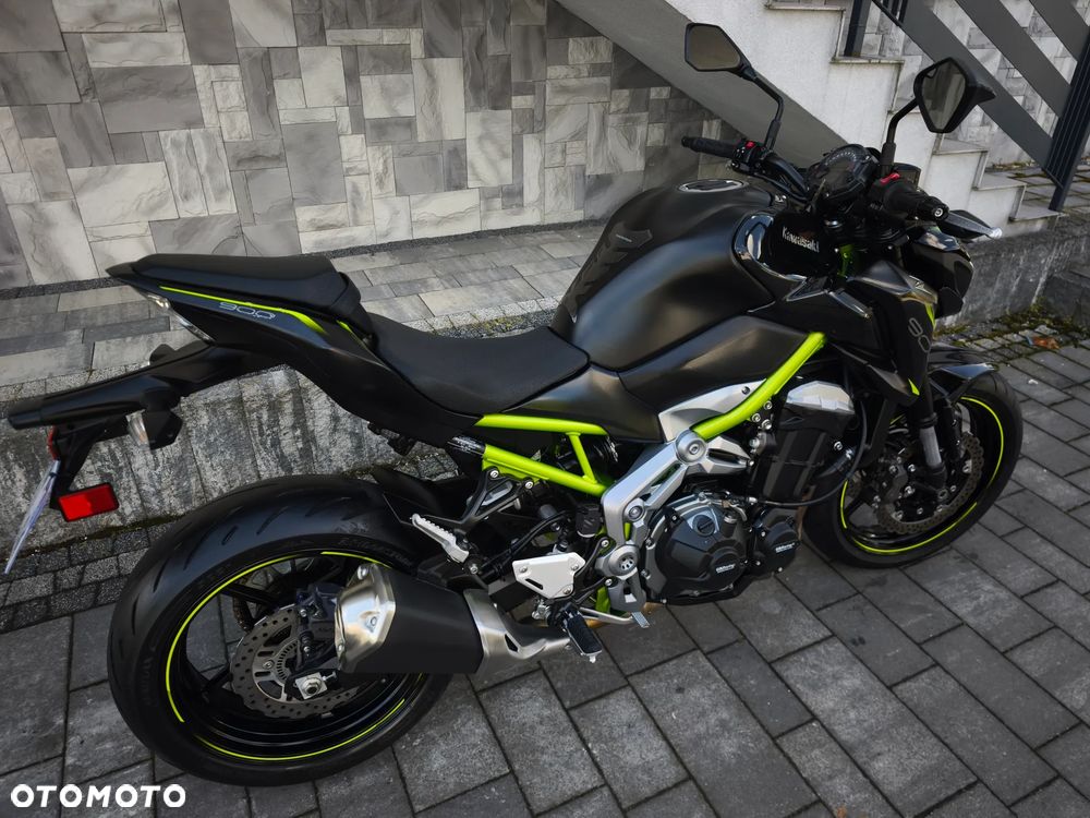 Kawasaki Z 900 - 8