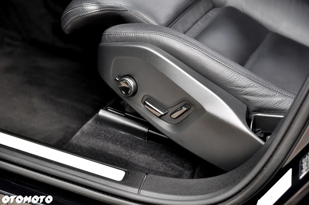 Volvo XC 60 B4 D Geartronic Inscription - 25