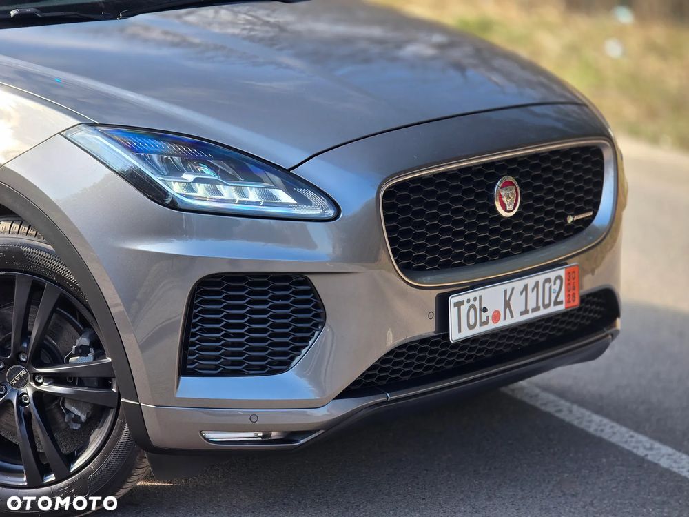 Jaguar E-Pace 2.0 i4D AWD R-Dynamic HSE - 35
