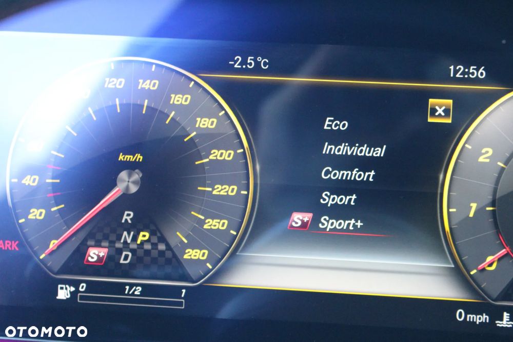 Mercedes-Benz Klasa E AMG 53 4Matic+ AMG Speedshift TCT-9G - 25