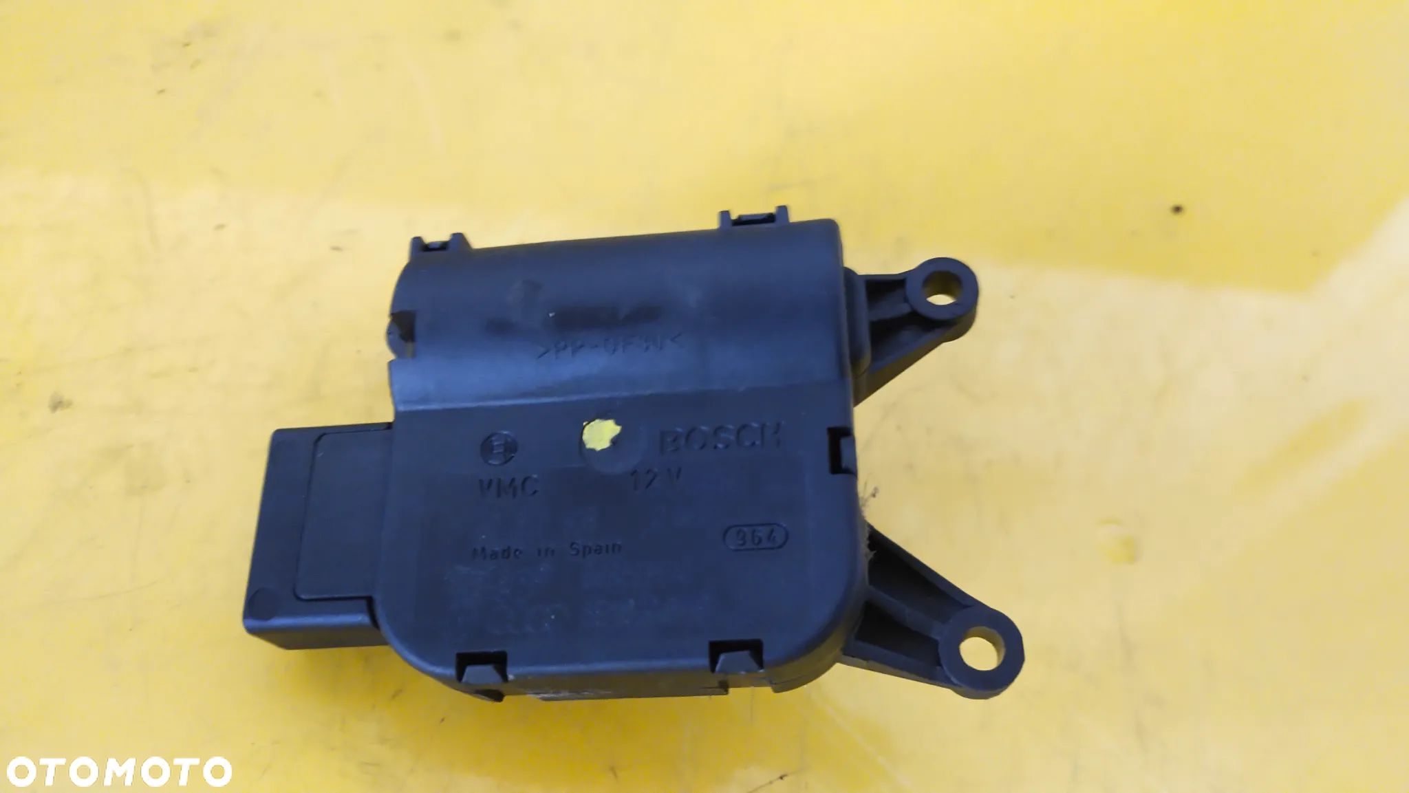 Silniczek nagrzewnicy 0132801303 Audi A4 B6 - 1