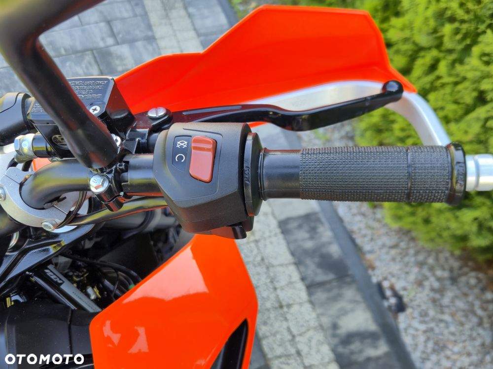 KTM Duke 125 - 20