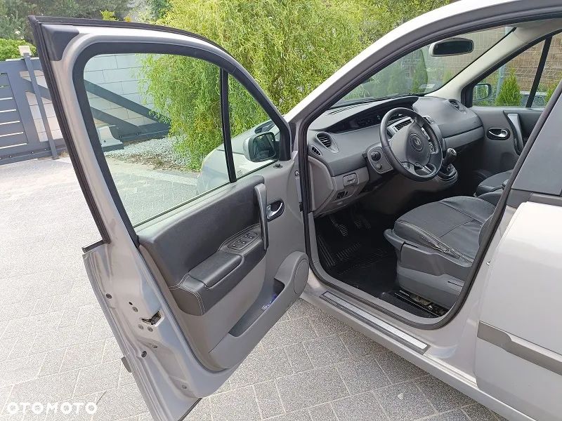 Renault Scenic 1.6 16V Expression - 6