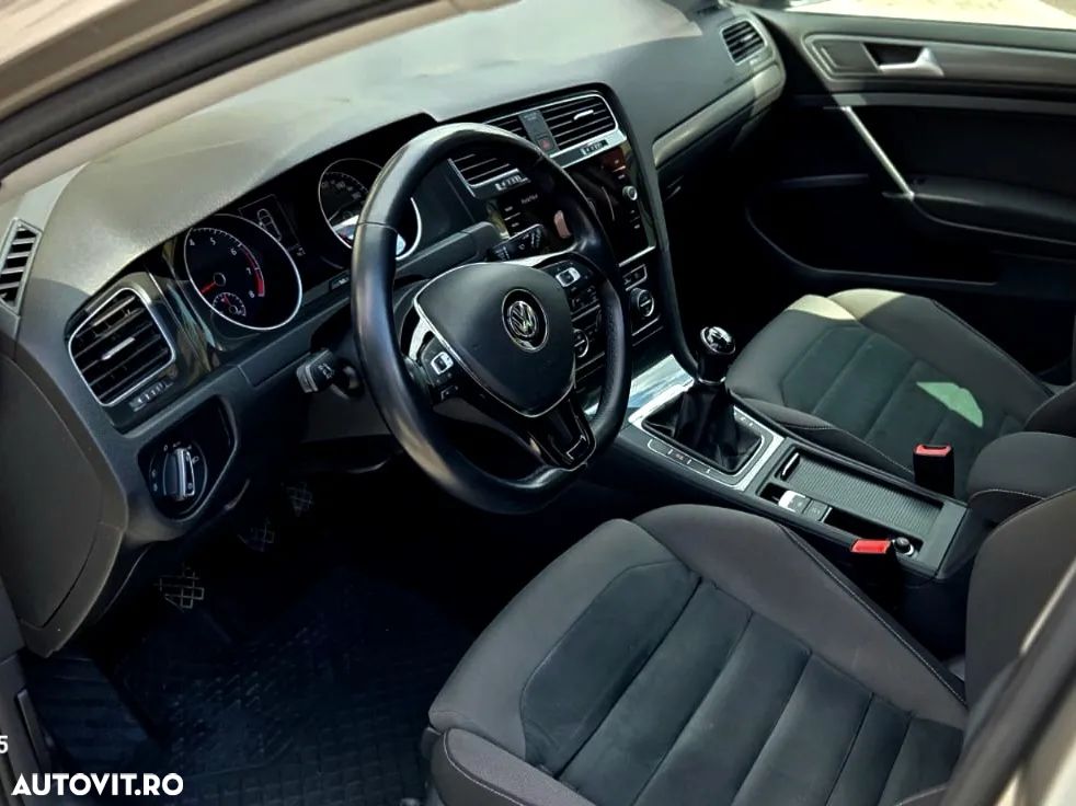 Volkswagen Golf 1.0 TSI Comfortline - 7