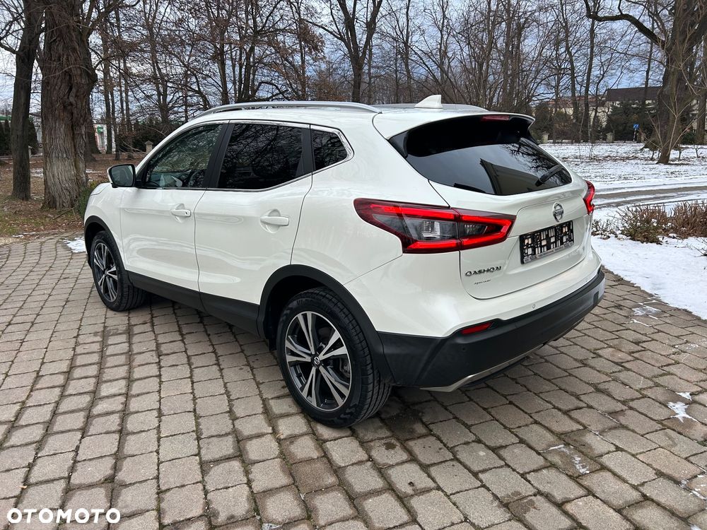 Nissan Qashqai 1.3 DIG-T SHIRO - 10