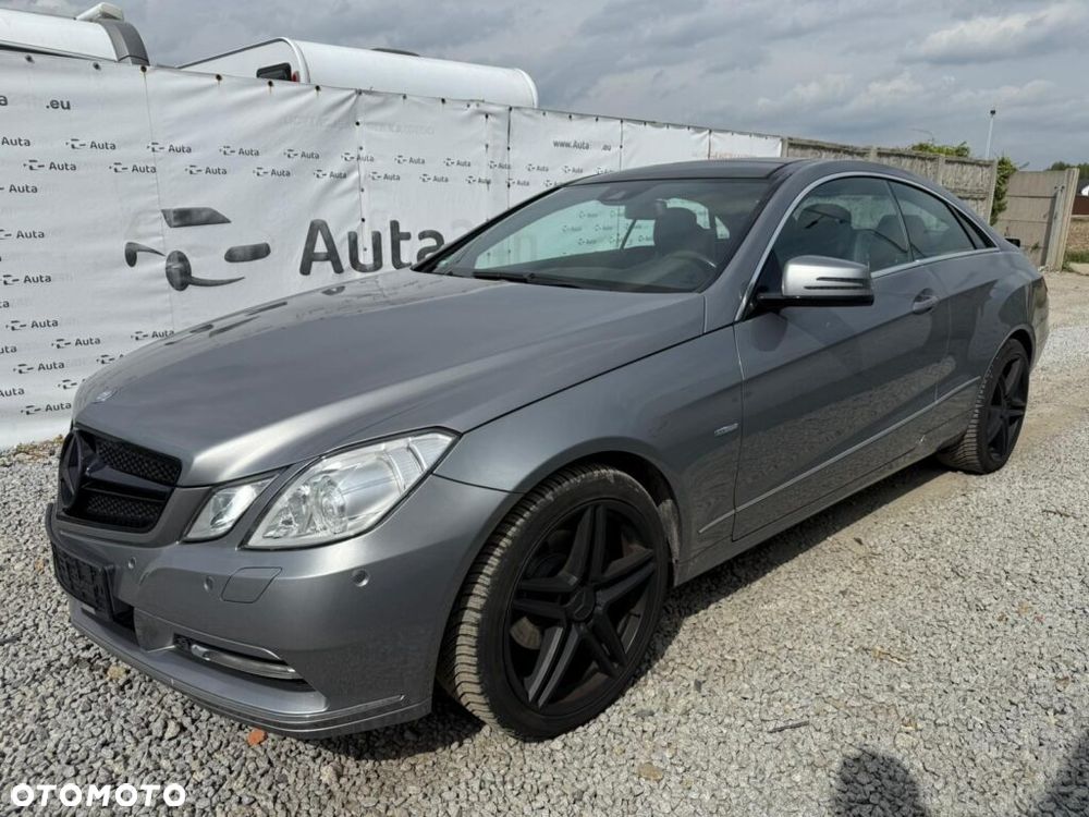 Mercedes-Benz Klasa E 220 CDI DPF BlueEFFICIENCY Avantgarde - 3