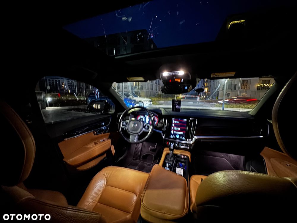 Volvo S90 T6 AWD Momentum - 25