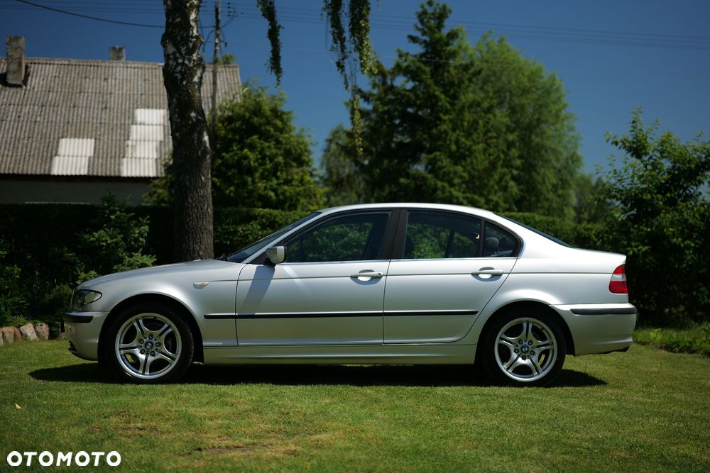 BMW Seria 3 320i - 10
