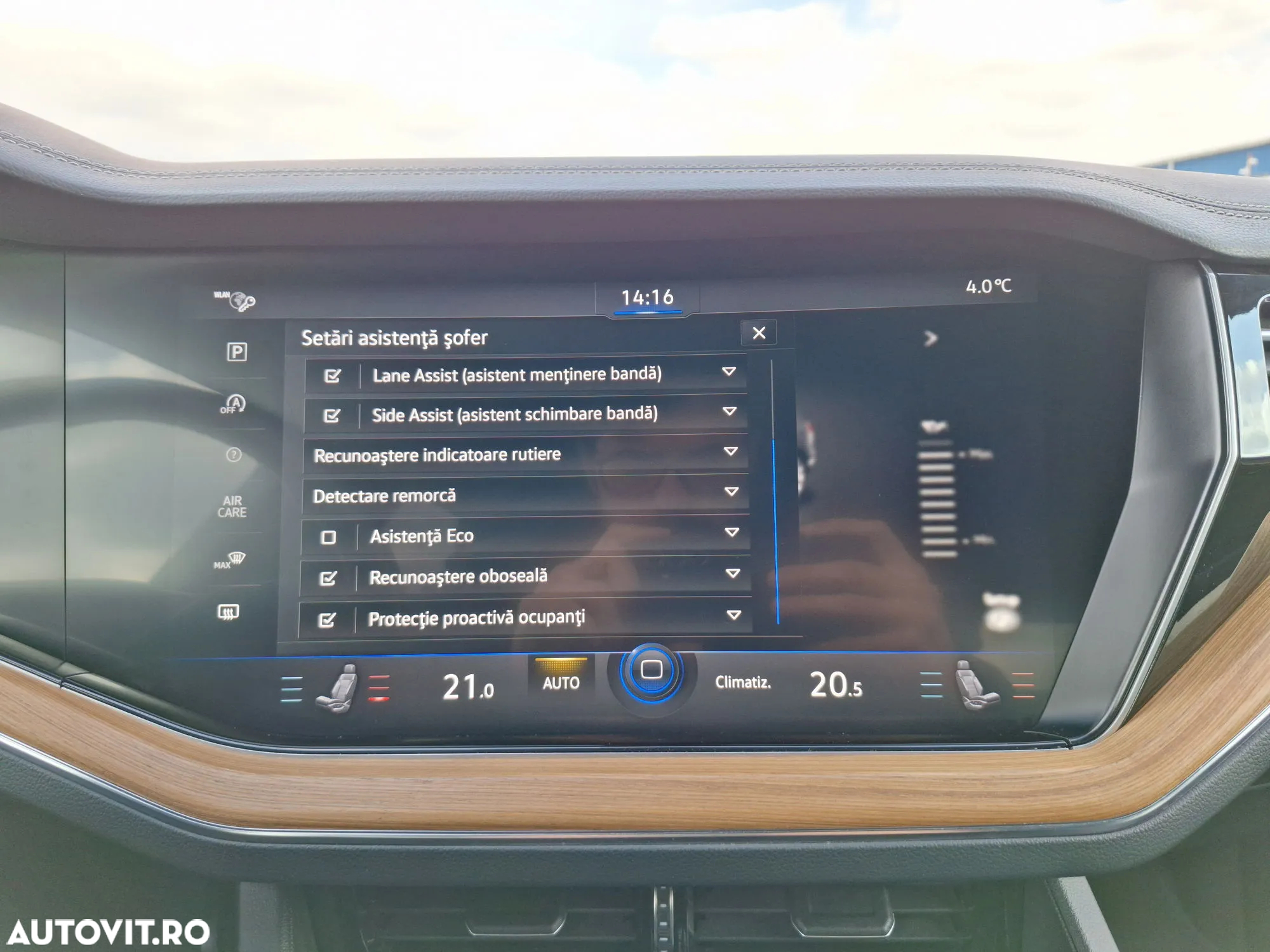 Volkswagen Touareg 3.0 V6 TDI 4Motion DPF Automatik Atmosphere - 28