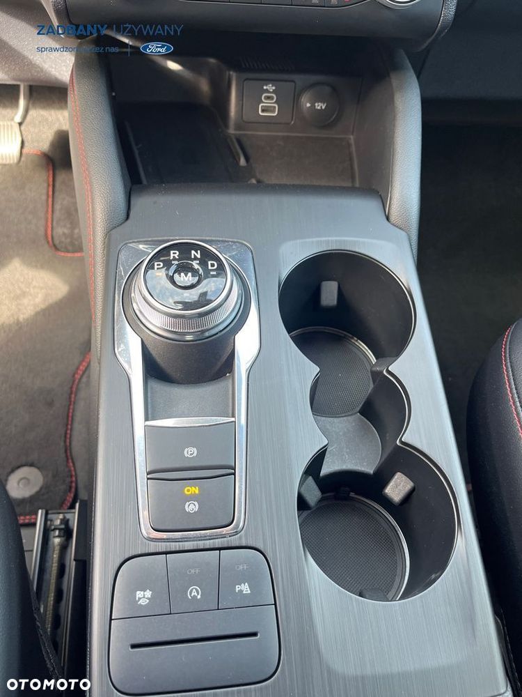 Ford Kuga - 12