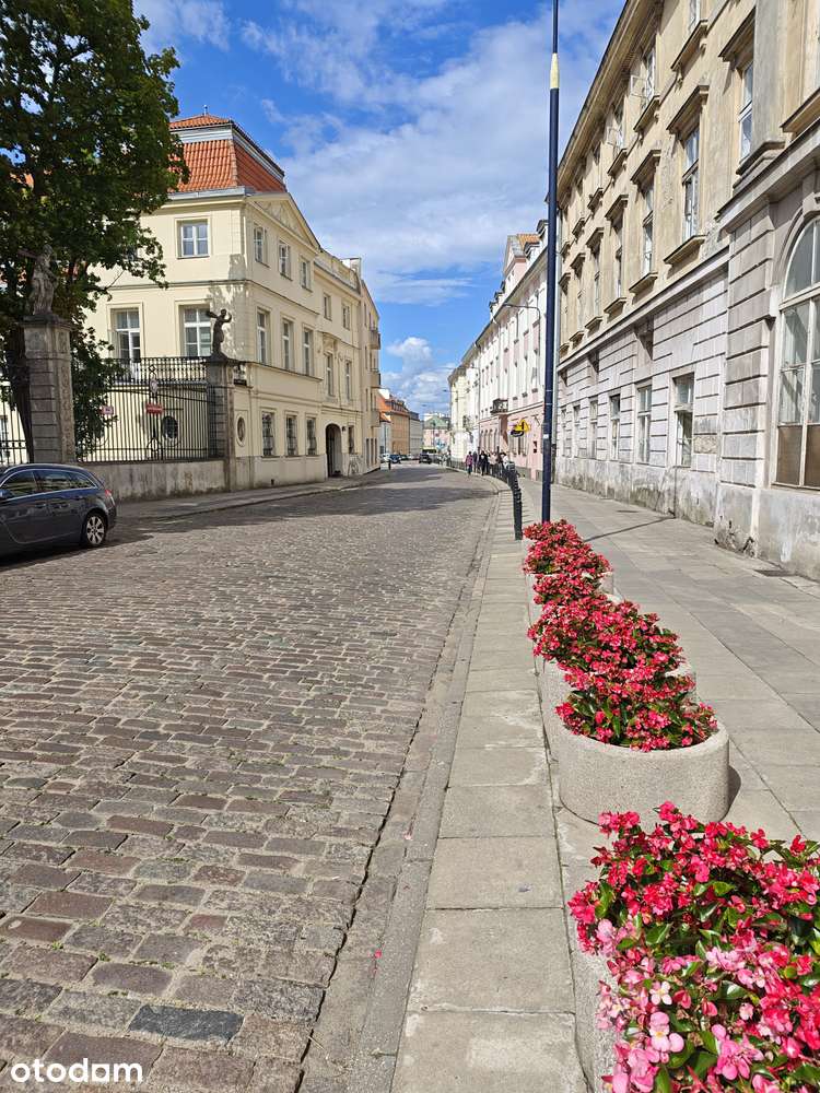 Piękny wyposażony apartament w dobrym standardzie, cisza, metro, park