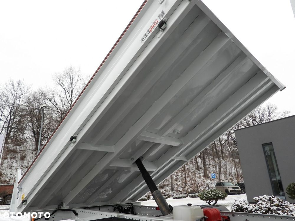 Iveco DAILY 35C16 WYWROTKA PODWÓJNA KABINA DOKA 6 MIEJSC TEMPOMAT NAWIGACJA BLIŹNIACZE KOŁA KLIMATYZACJA  160KM - 21