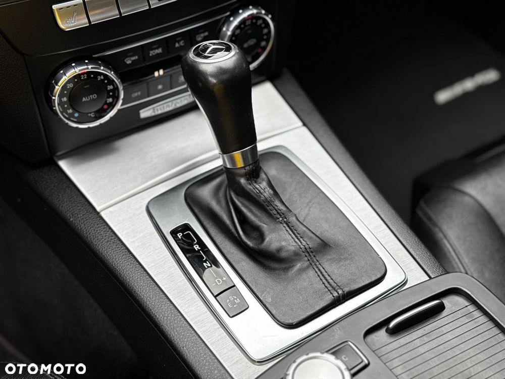 Mercedes-Benz Klasa C 200 CDI 7G-TRONIC Avantgarde Edition - 22
