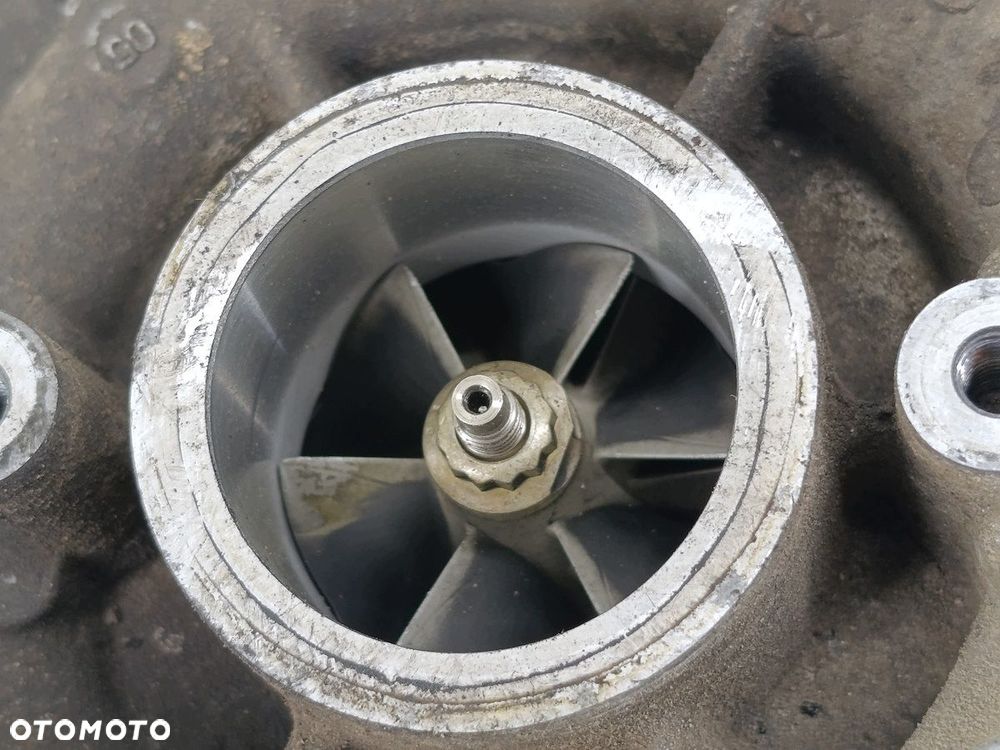 TURBINA Z KOLEKTOREM FORD FOCUS II 9654931780 GT1749V  GARRETT 2.0 TDCI - 4