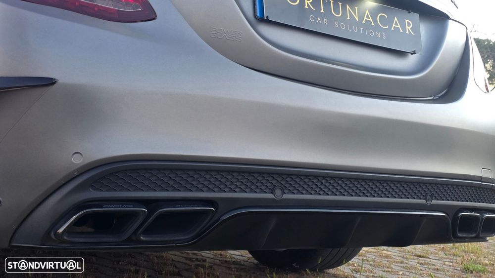 Mercedes-Benz C 63 AMG Standard - 34